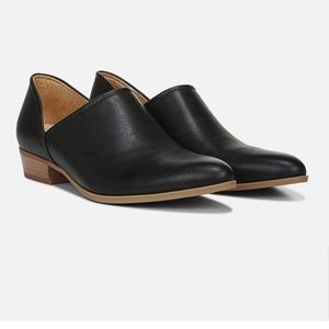 Naturalizer Carlyn bootie Women’s size 10 black